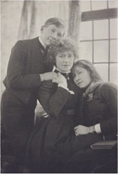 Portrait of Ellen Terry with her children, Frederick Hollyer