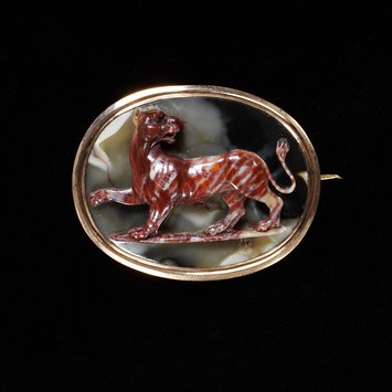 Brooch