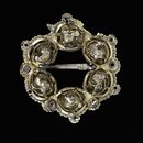 Ring brooch