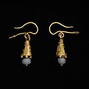 Pair of earrings