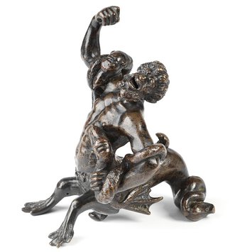 Statuette - Marine monster attacked by a snake