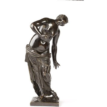 Statuette - Lucretia