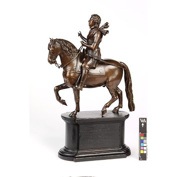 Statuette - Louis XIII of France Statuette - Louis XIII of France