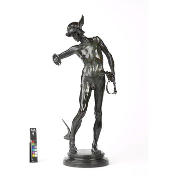 Statuette - Perseus Arming