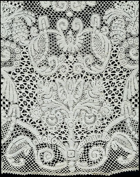 Collar made of bobbin lace - mid 17th century Collar made of bobbin lace - mid 17th century