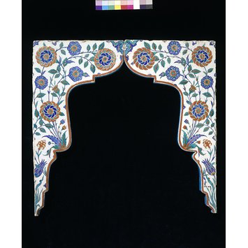 Spandrel tiles