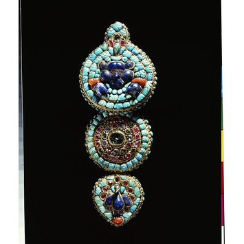 Earring