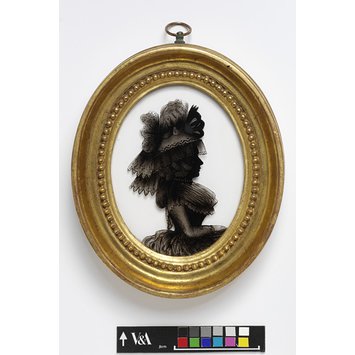 Portrait miniature - Portrait of an unknown woman Portrait miniature - Portrait of an unknown woman