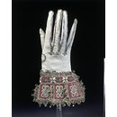 Pair of gloves