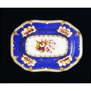 Serving dish Serving dish
