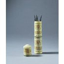 Box with netting tools