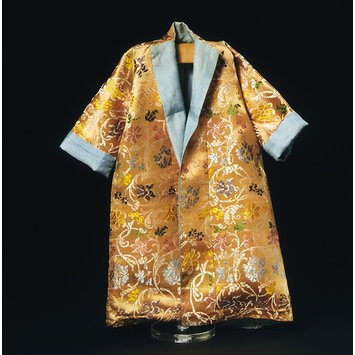 Doll's undress gown