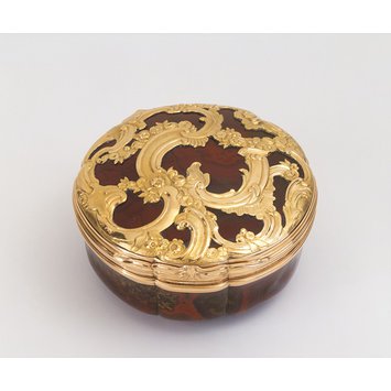 Snuff box Snuff box