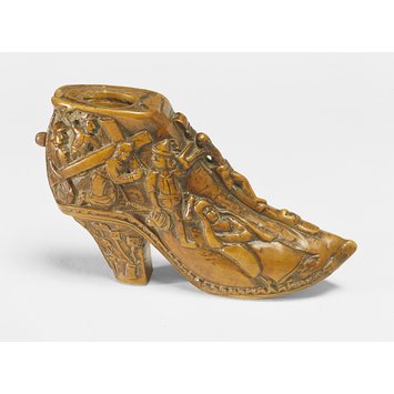 Snuff box