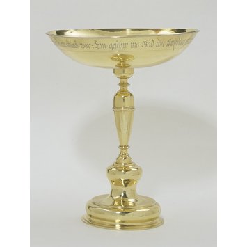 Standing cup