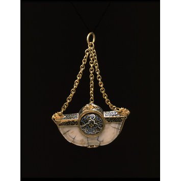 Pendant - The Danny Jewel