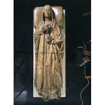 Effigy - Doña María de Perea
