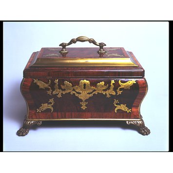 Tea chest