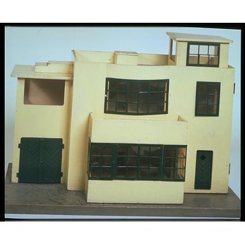 Dolls' house - Ultra Modern Dolls' House