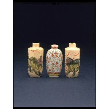 Snuff bottle Snuff bottle