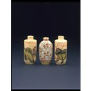 Snuff bottle