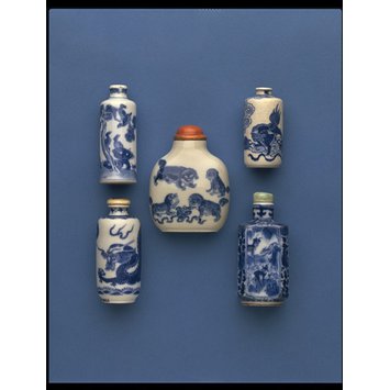 Snuff bottle