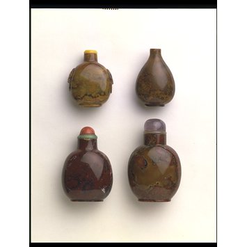 Snuff bottle