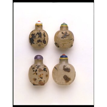 Snuff bottle