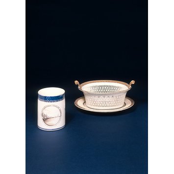 Dessert basket and tray Dessert basket and tray