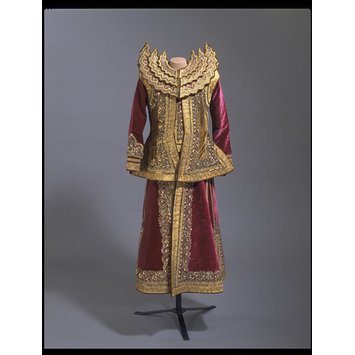 Minister's military court costume
