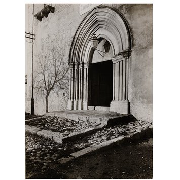 Photograph - Caltagirone: Albergo diPoveri [sic] (formerly church of Santa Maria di Gesu).; Doorway