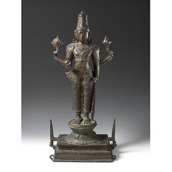 Figure - Sculpture Figure - Sculpture