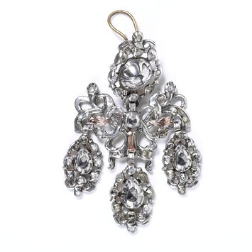 Earring