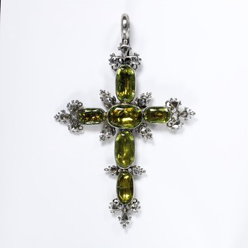 Reliquary cross