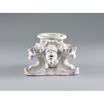 Salt cellar