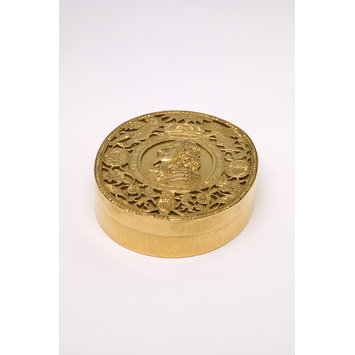 Tobacco box