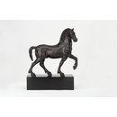 Statuette - Statuette pacing horse