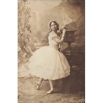 Photograph - Guy Little Theatrical Photograph Photograph - Guy Little Theatrical Photograph