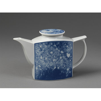 Teapot and lid Teapot and lid