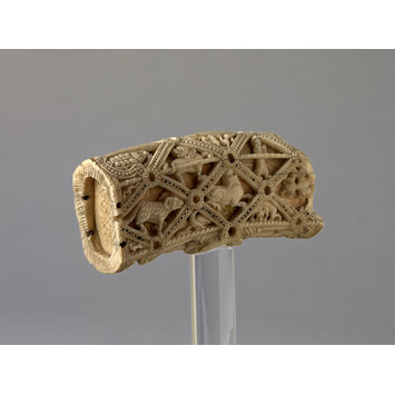 Tau-cross head - Head of a Tau Cross