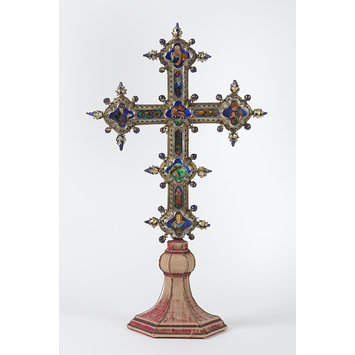Altar cross
