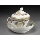 Cup with cover and stand Cup with cover and stand