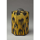 Tea caddy with stopper