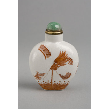 Snuff bottle