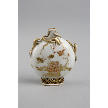Snuff bottle Snuff bottle