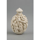 Snuff bottle