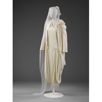 Wedding outfit and veil Wedding outfit and veil