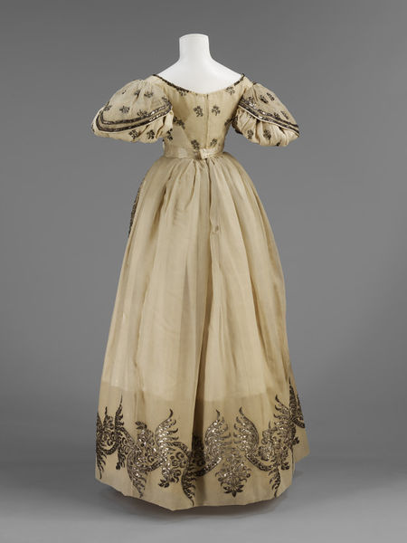Ballgown or wedding dress the museum lists it as both 1828 Paris worn in