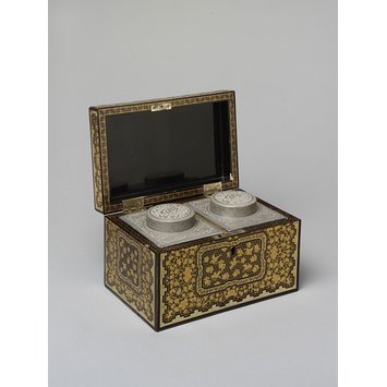Tea caddy Tea caddy