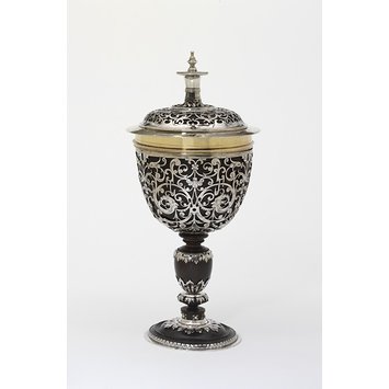cup and cover